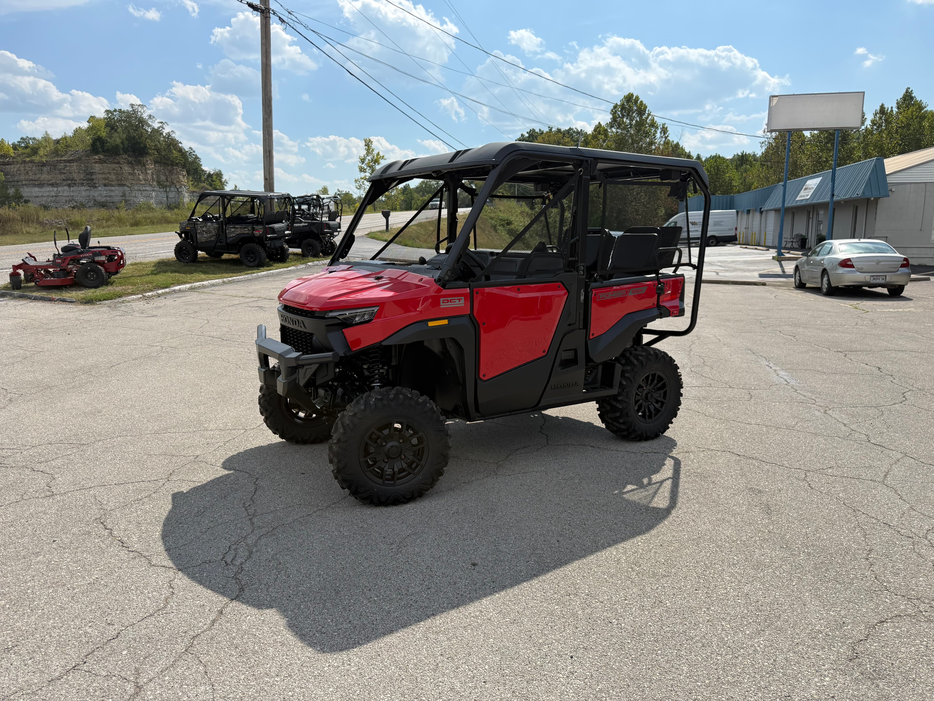 2026 HONDA Pioneer 1000-5 Deluxe